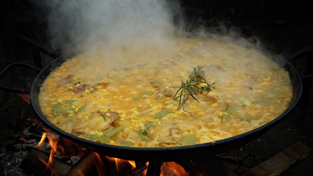 Paella Valenciana - Gastronomía Valenciana